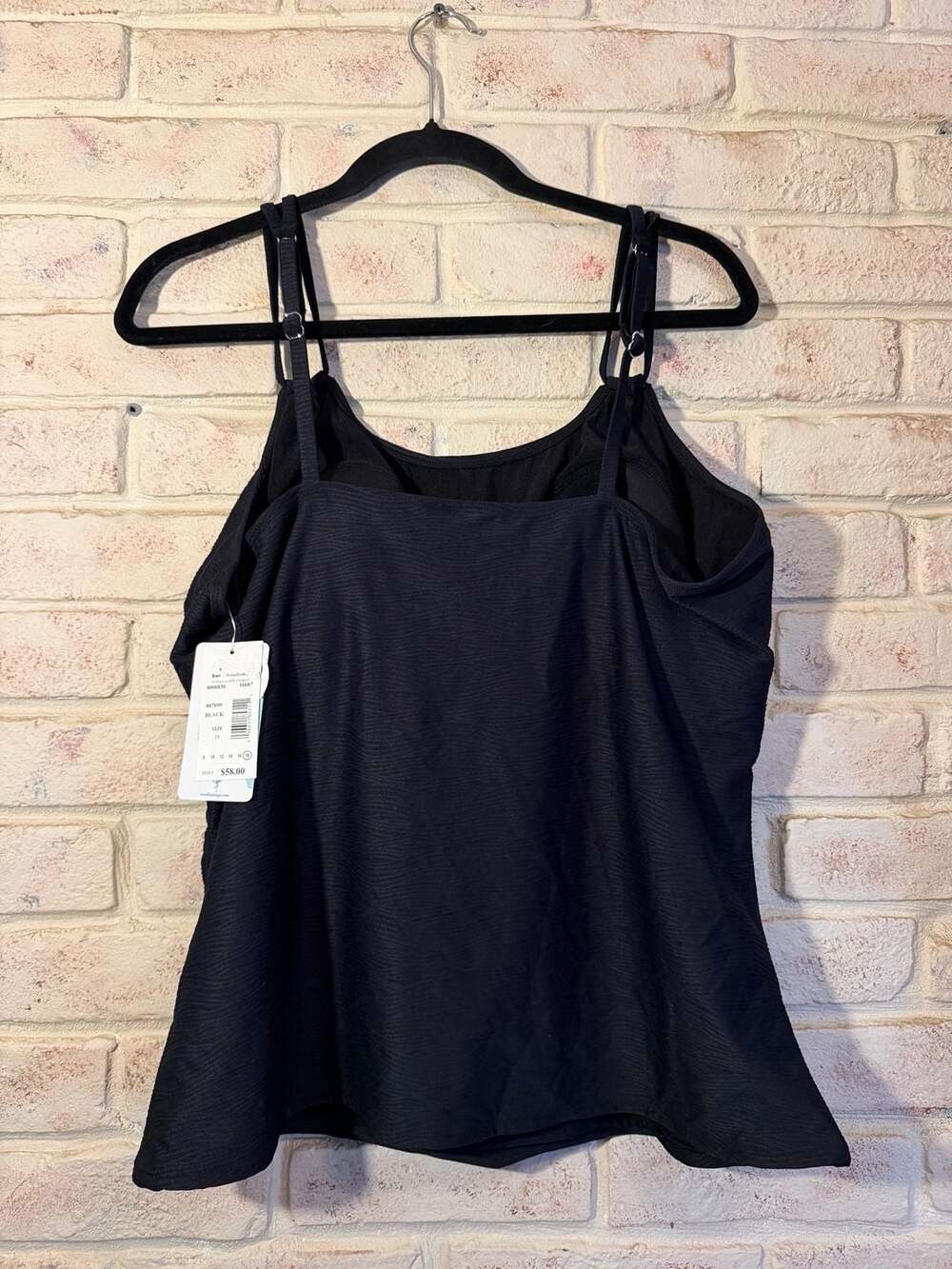 Swim Solutions Tunnel Scoop Tankini Top in Black
